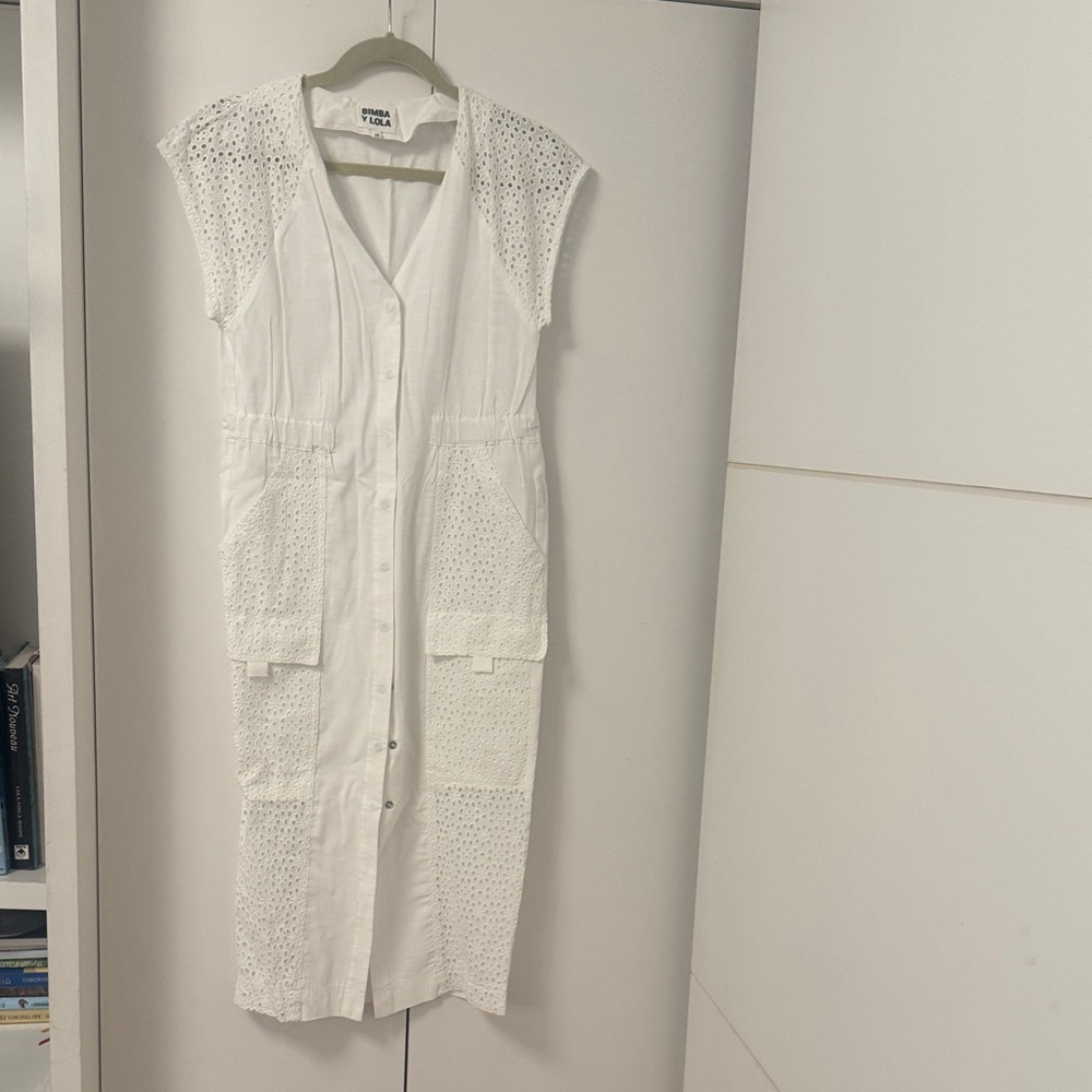 Chic White Midi Dress with Eyelet Details